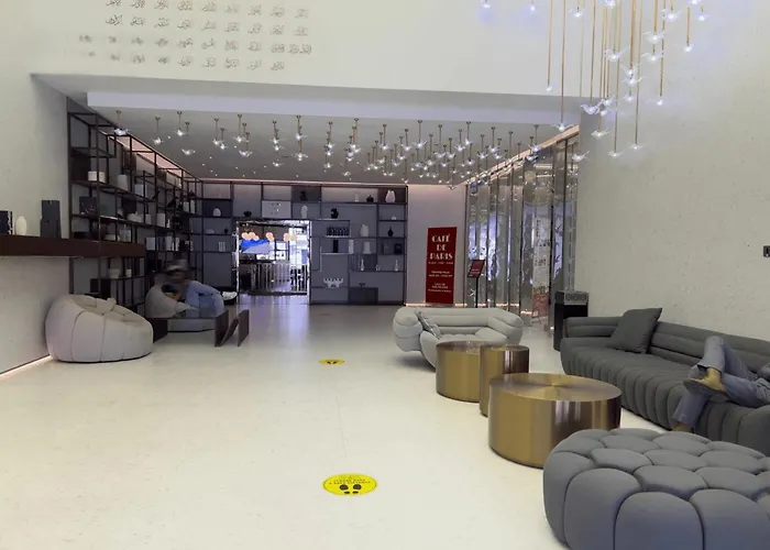 City Retreat Mag 318,Downtown Dubai 5 Minutes Walk To Dubai Mall