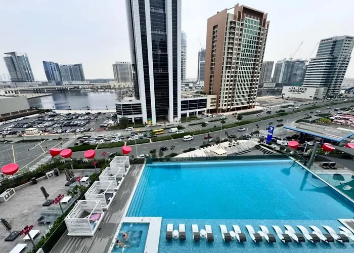 City Retreat Mag 318,Downtown Dubai 5 Minutes Walk To Dubai Mall